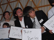 OB�EOG��̉^�c�ɁA