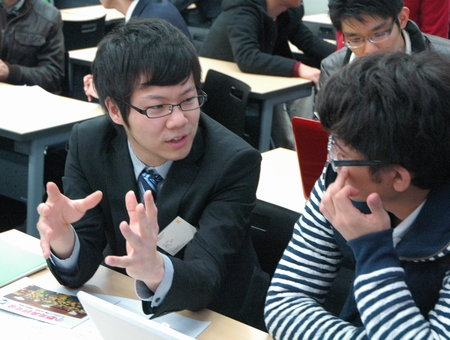 ��R����[�~������